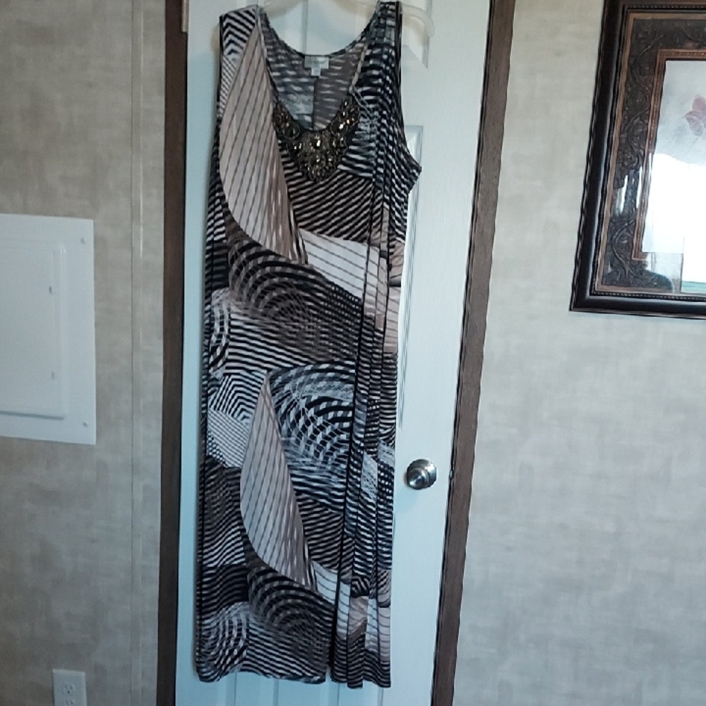 Avenue Black and Cream Geometric Maxi Dress With Beaded Front Design